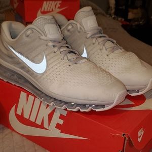 AIRMAX 2017 "PURE PLATINUM" SIZE 13 849559-009
